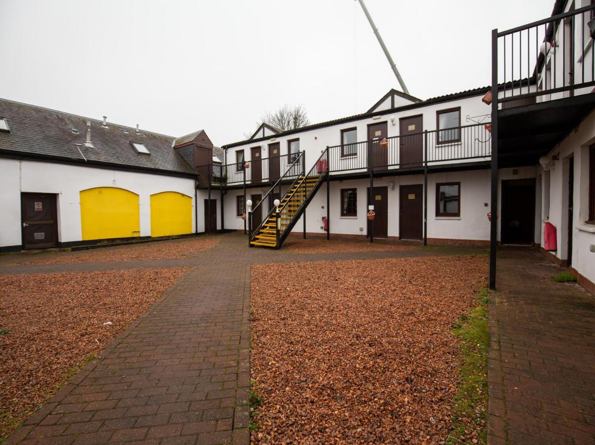 Longforgan Coaching Inn Dundee Exterior photo