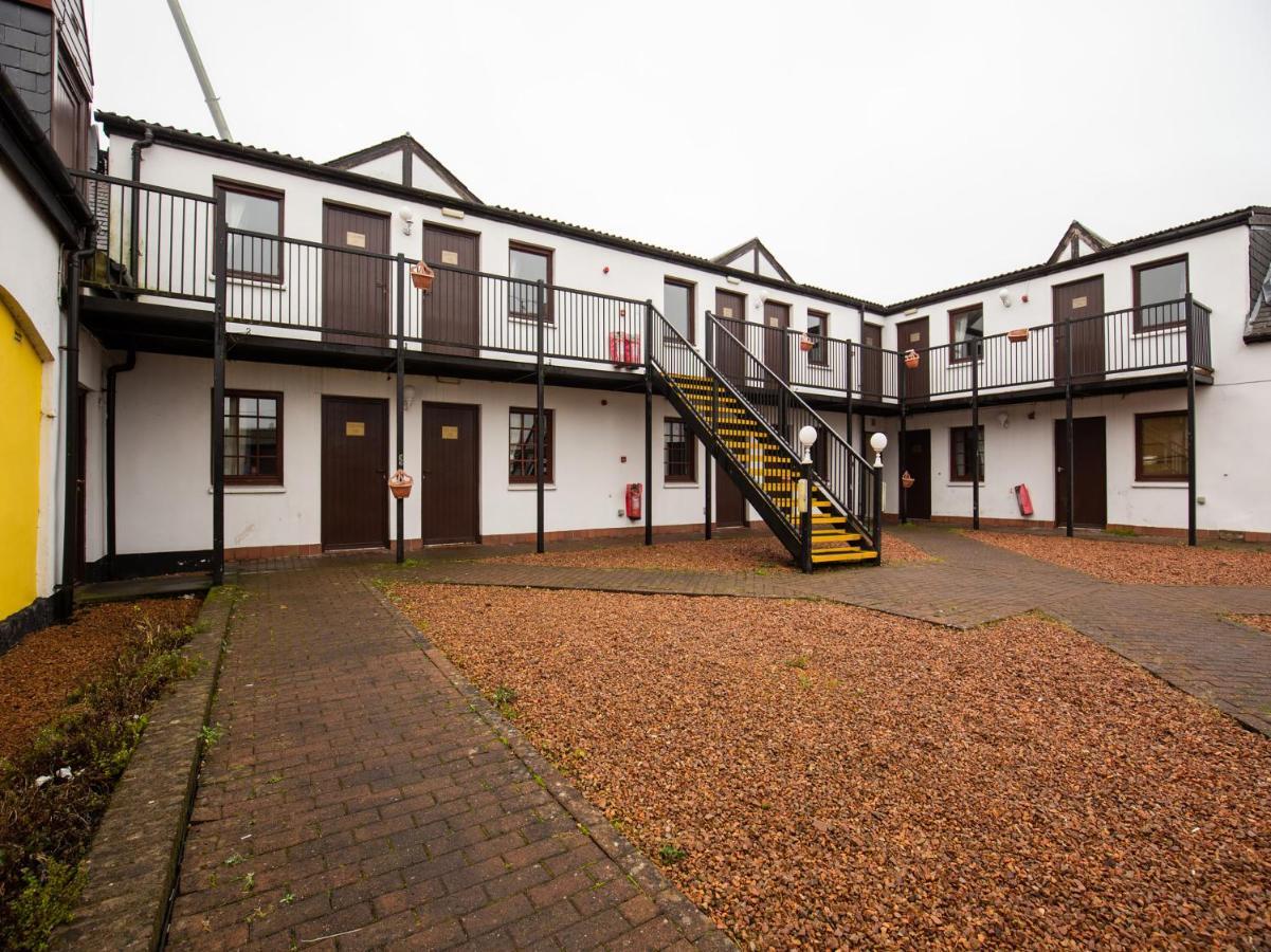 Longforgan Coaching Inn Dundee Exterior photo
