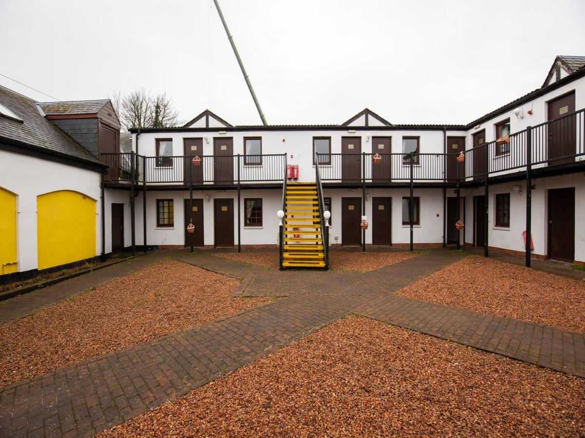 Longforgan Coaching Inn Dundee Exterior photo