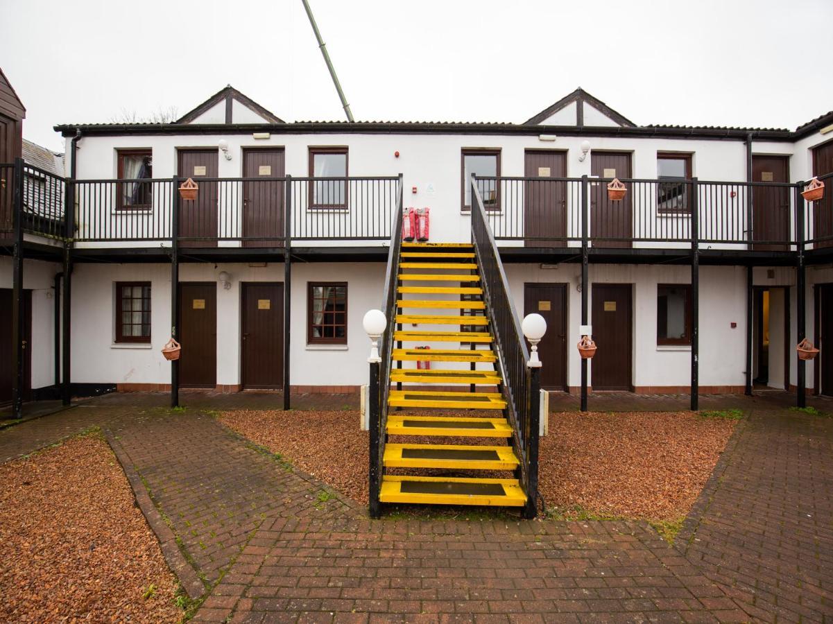 Longforgan Coaching Inn Dundee Exterior photo
