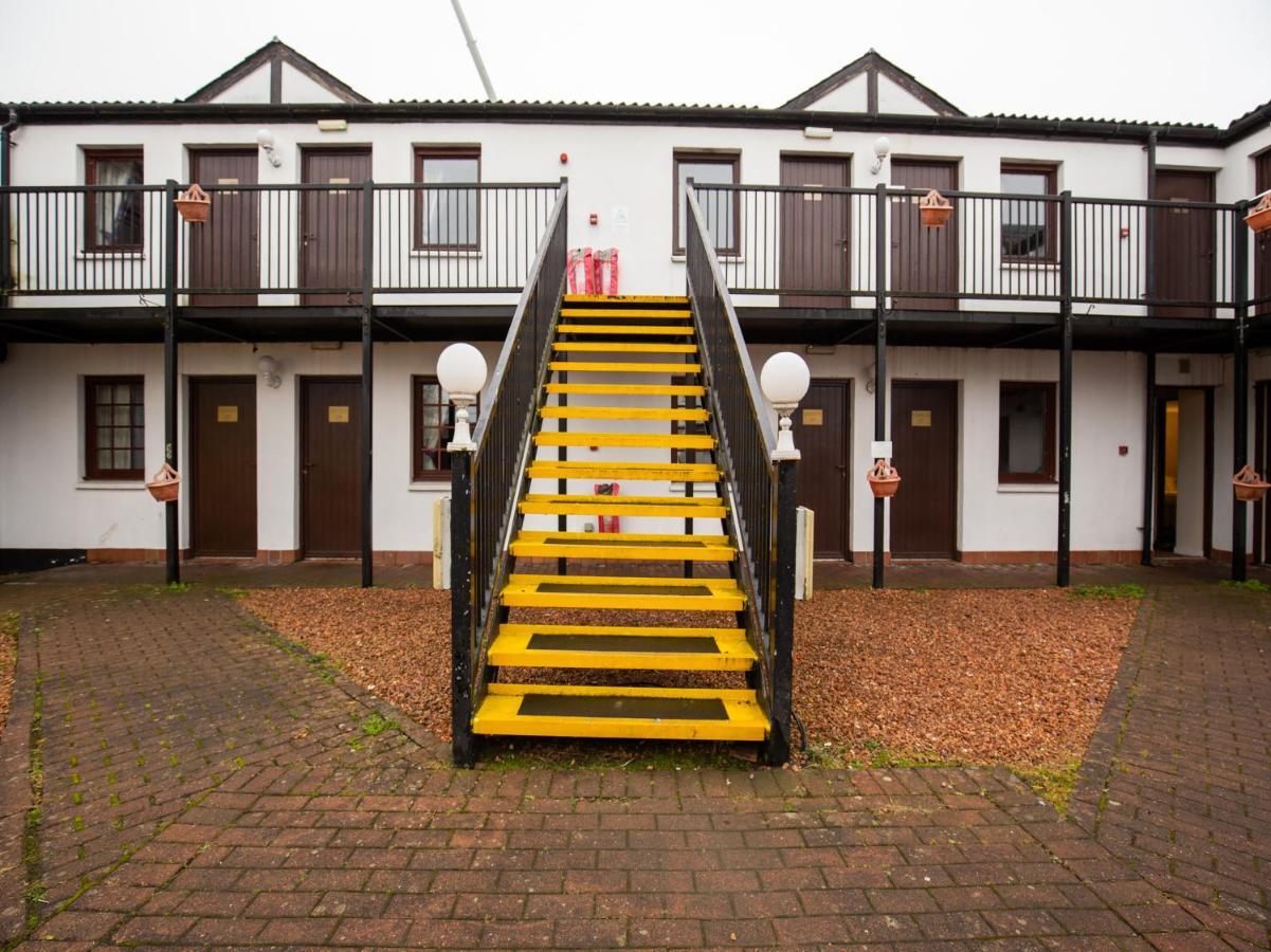 Longforgan Coaching Inn Dundee Exterior photo