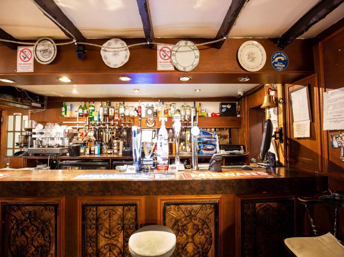 Longforgan Coaching Inn Dundee Exterior photo